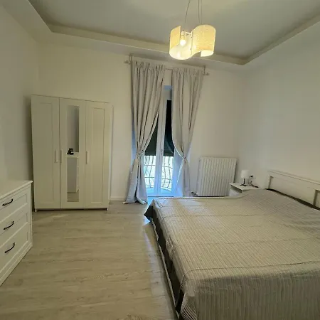 Felicita Apartment *