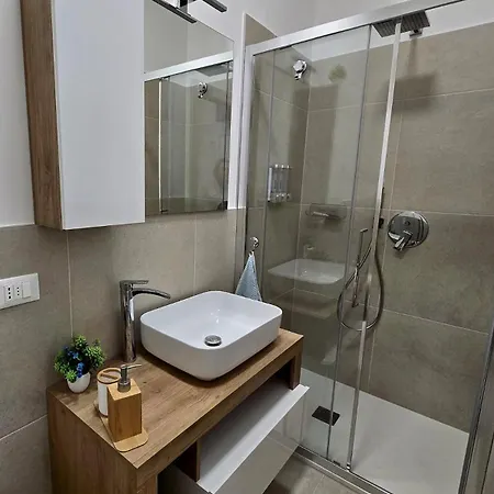 Felicita Apartment Lecco